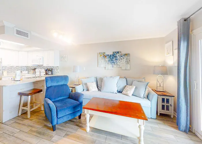 Attractive And Convenient Gulf-front Right On With Shared Pool Hot Tub * Gulf Shores