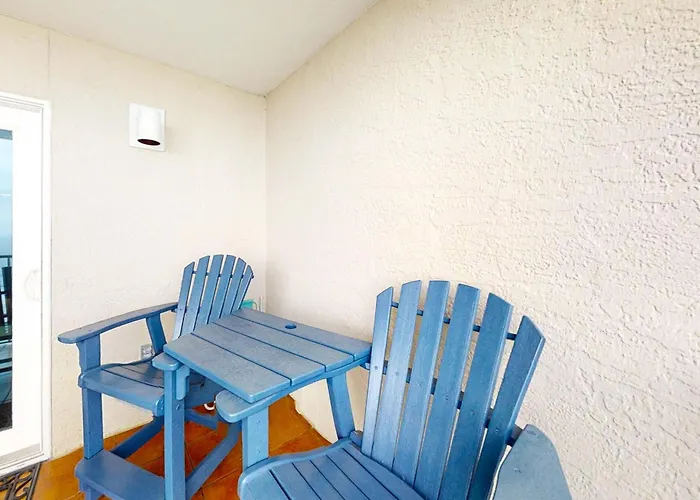 Holiday home Attractive And Convenient Gulf-front Right On With Shared Pool Hot Tub *