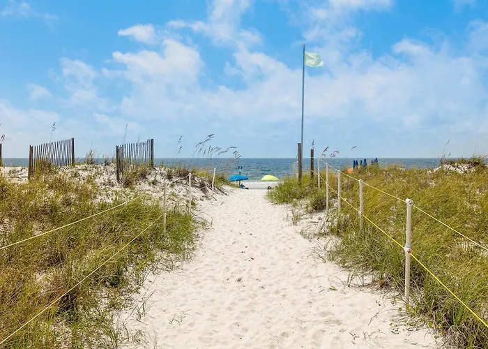 Attractive And Convenient Gulf-front Right On With Shared Pool Hot Tub * Gulf Shores